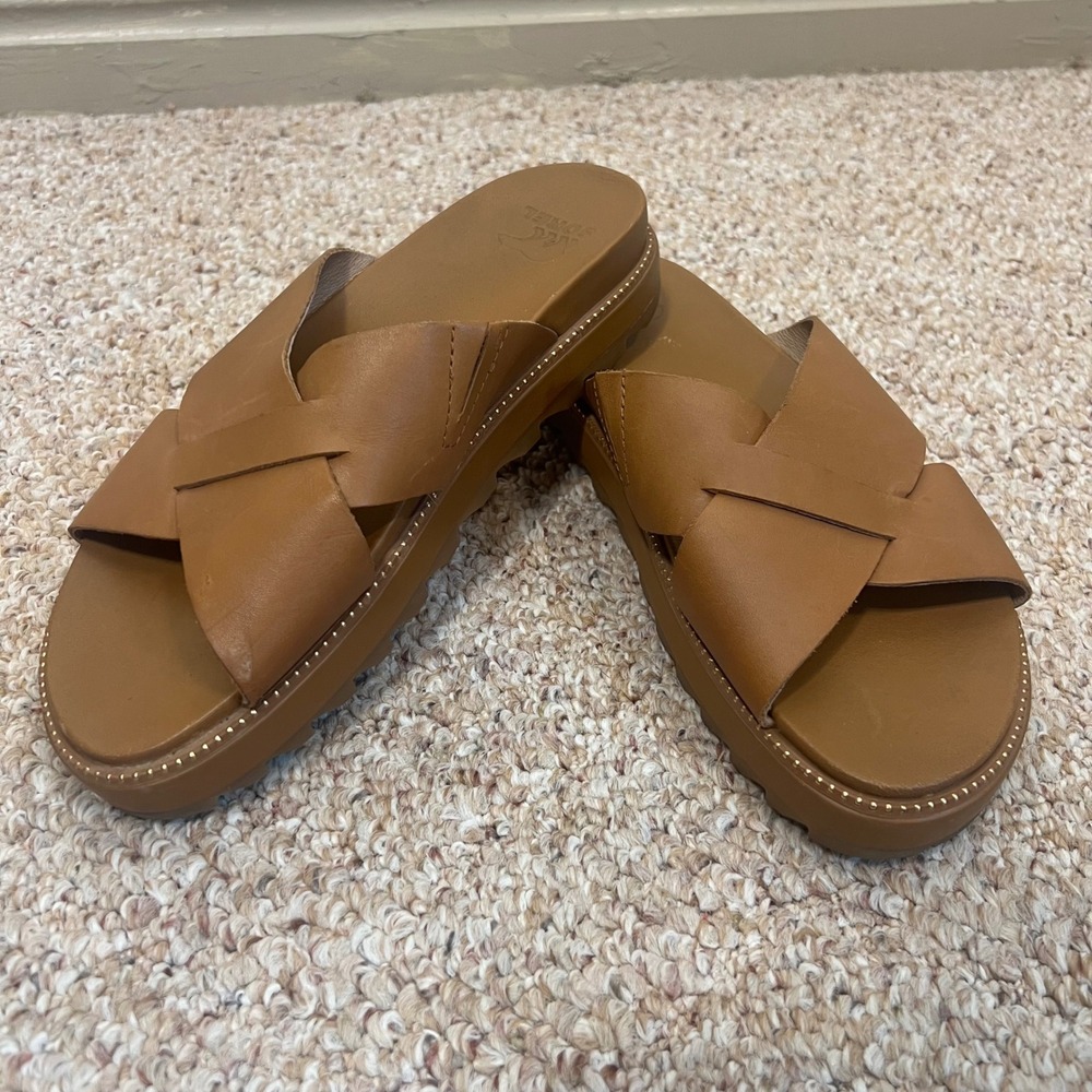 Sorel Womens Roaming Crisscross Slide Sandal Leather Camel Brown NL3605-224 7.5